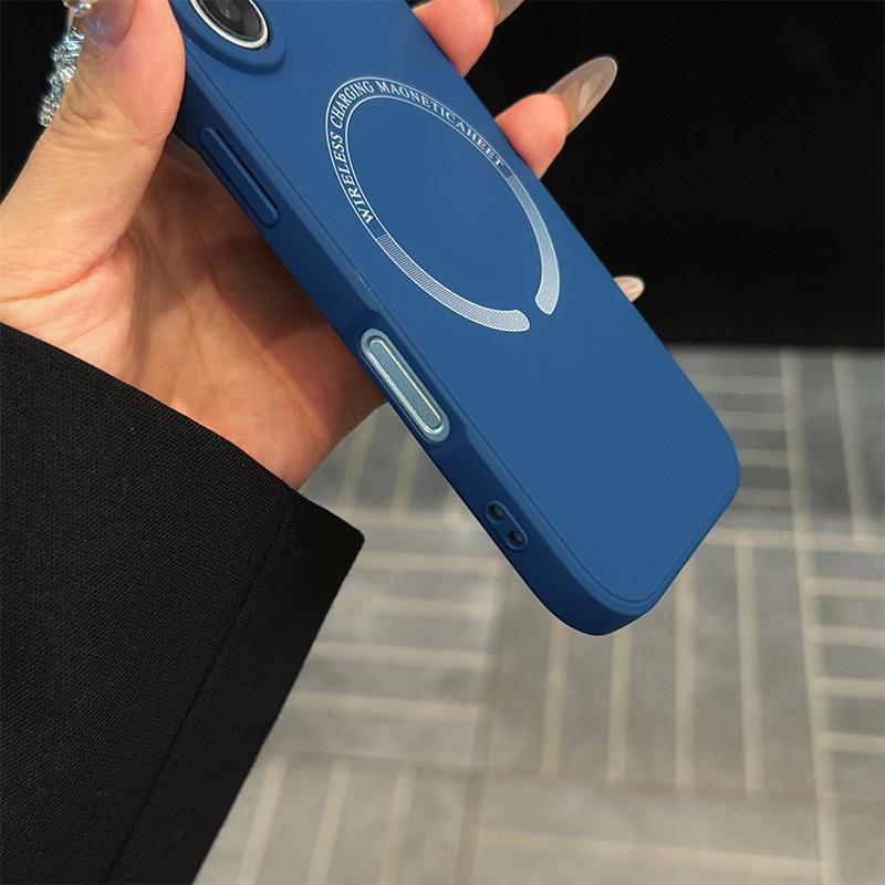 iPhone 16 Pro Max Magnetic Liquid Silicone Phone Case
