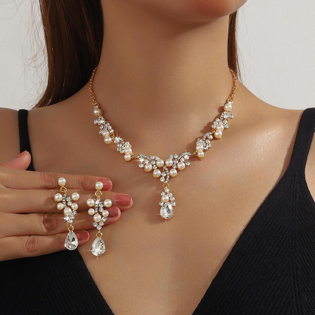 Bridal Rhinestone Necklace & Earrings Set for Weddings and Parties, 2025 Collection