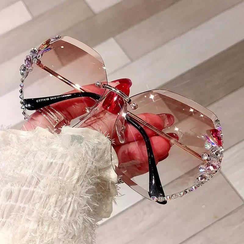 Luxury Brand Designer Vintage Rimless Rhinestone Sunglasses Women Men Fashion Gradient Lens Sun Glasses Shades For Female