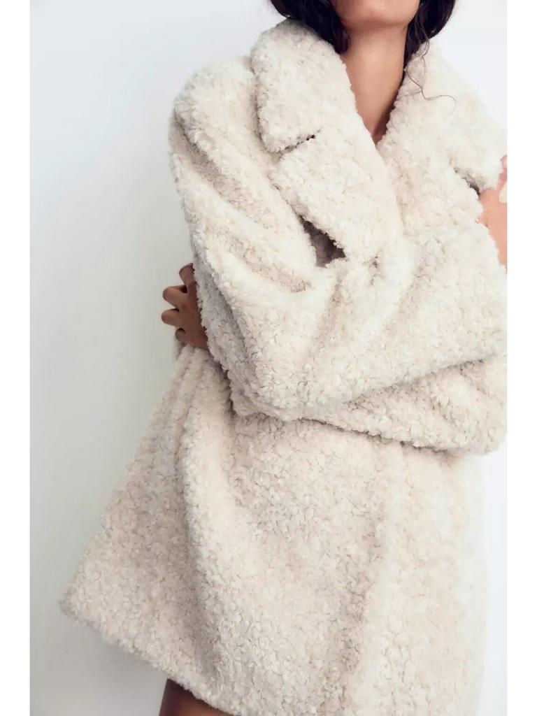 2024 Fall/Winter Women's Faux Fur Solid Color Overcoat: European & American Style