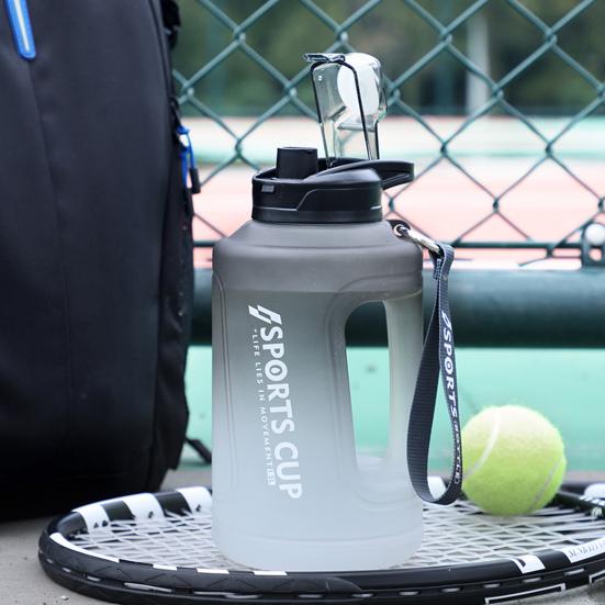 1500/2300/3780ml Large Capacity Ergonomic Handgrip Water Bottle Food Grade Leak-proof Lid Big Water