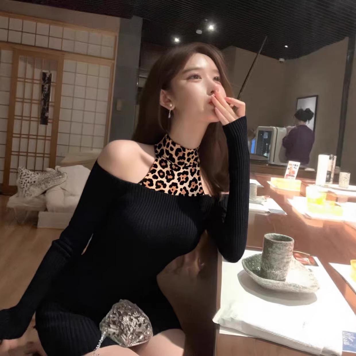 

TZ7293 Women s Spicy Girl Leopard Print High Neck Slimming Dress with Waist-Cinched Short Skirt. Extra Large чёрный