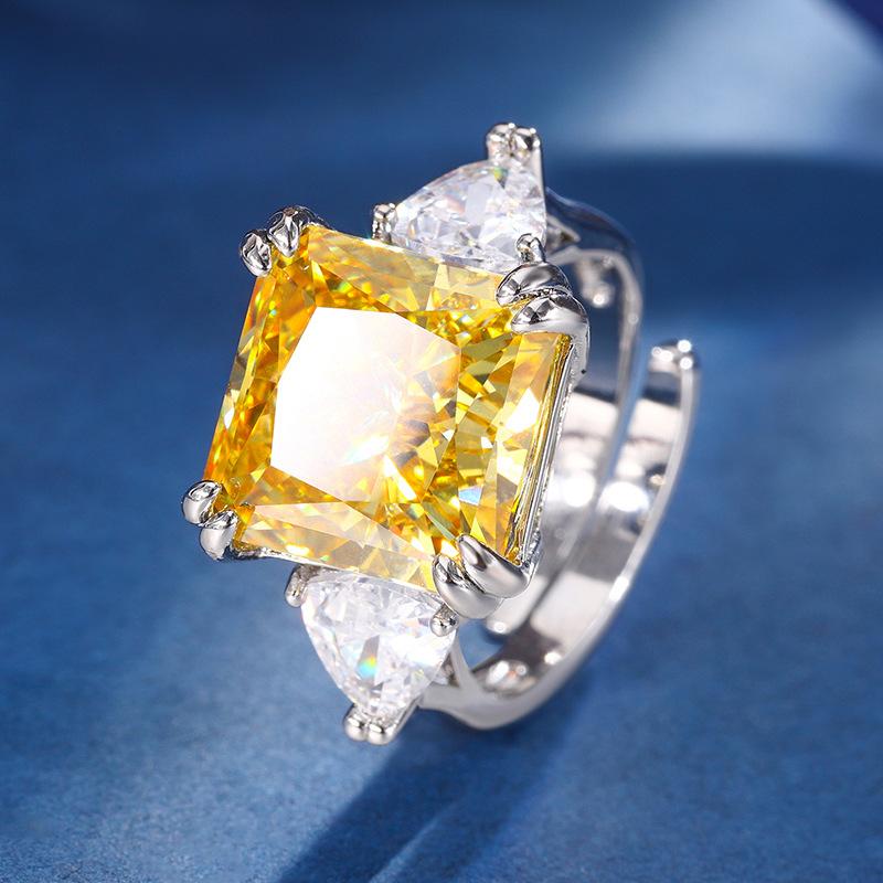 Autumn And Winter Jewelry High Carbon Diamond Ice Flower Cut Copper Inlaid Princess Square Yellow Diamond Set 12 * 12-10 * 10