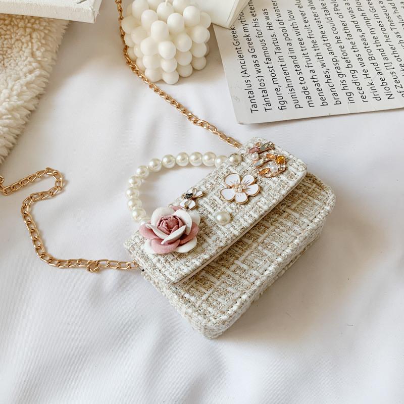 Adorable Girls Crossbody Bag Featuring Soft Canvas Material And Elegant Bow Style