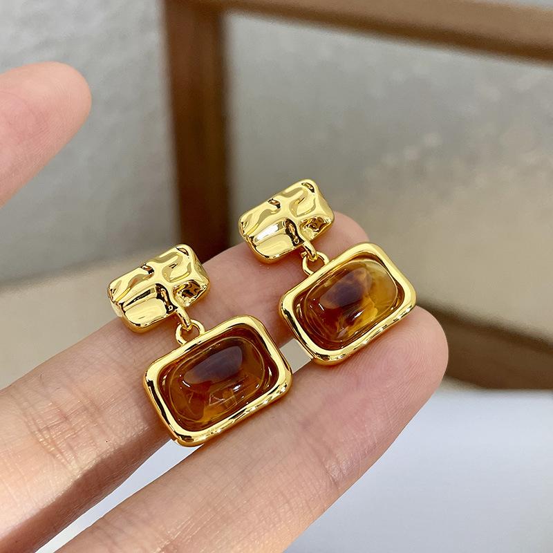 Fashion C-Shaped Amber Color Resin Hoop Earrings For Women Girls Charm Trend Earring Boucle Oreille Exquisite Jewelry