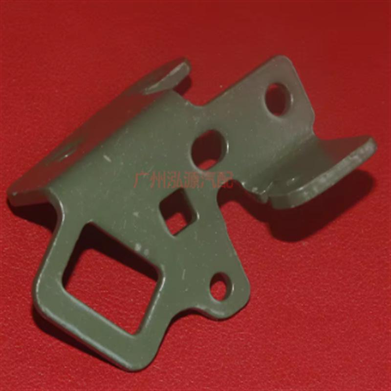 Tiida Sylphy 84621-ED400/ED40A Trunk Lock Hook Tailgate Latch BCR