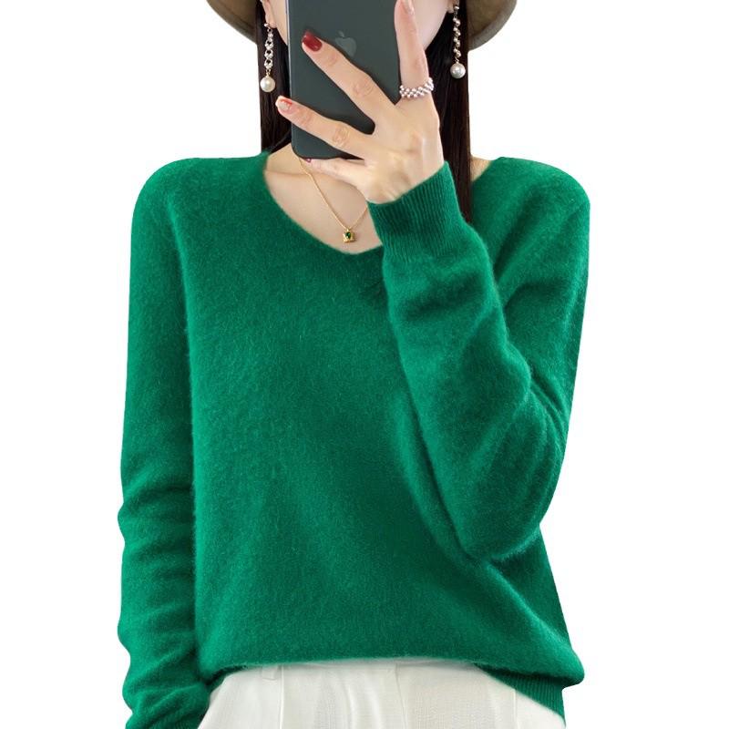 Women's V-Neck Pure Wool Knit Sweater - Heart Neckline, Autumn/Winter Base Layer
