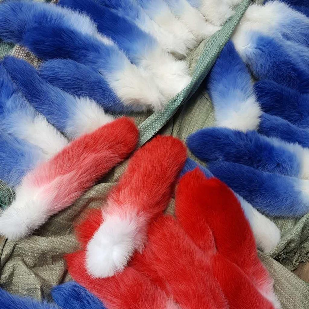 Fashionable Foxes Tail Keychain Charm Stylish Keyring Multipurpose Colorful Bag Pendant Accessory for Women Ladies