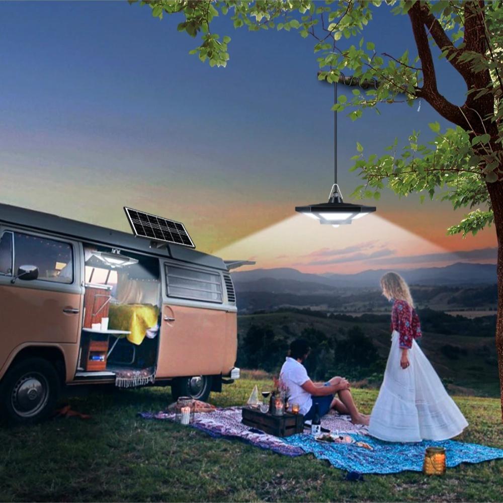 Lampe solaire suspendue pour abri de jardin, intérieur/extérieur, 180 LED, 1000 lm, avec télécommande, idéale pour grange, tonnelle ou garage.