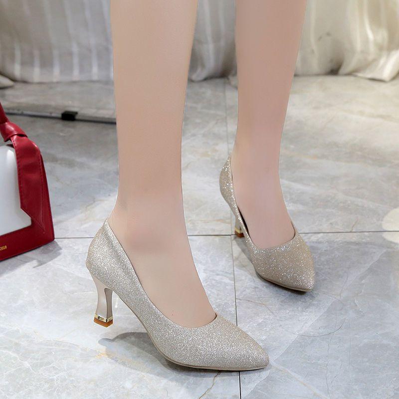 Enkla skor dam nya 3 cm tunn klack champagne spetsiga damskor silver paljett bröllopsskor koreansk version mångsidiga arbetsskor