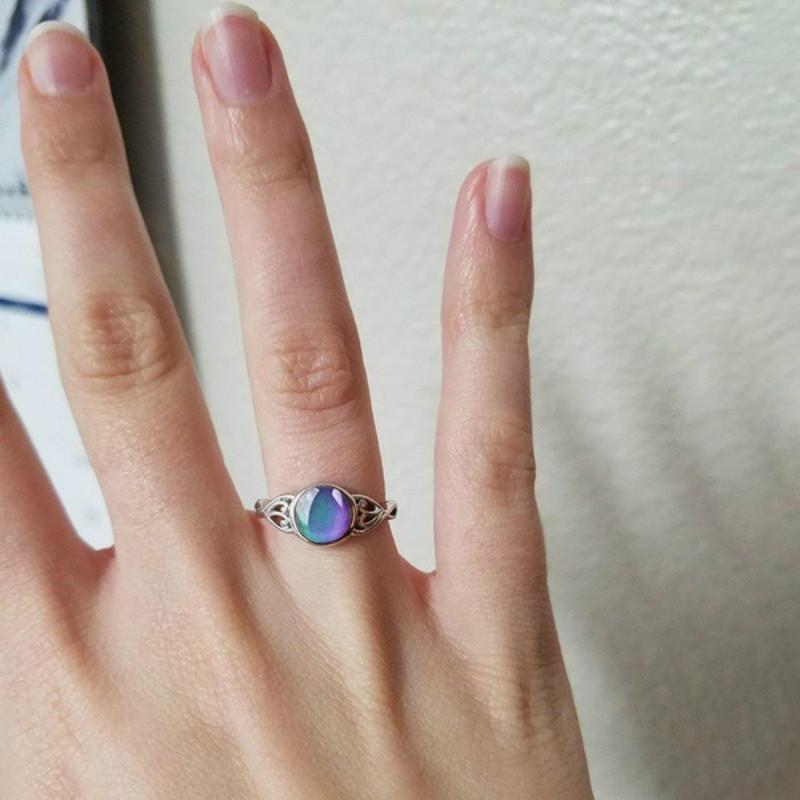 European And American Retro Creative Flower Round Temperature Induction Color Ring 