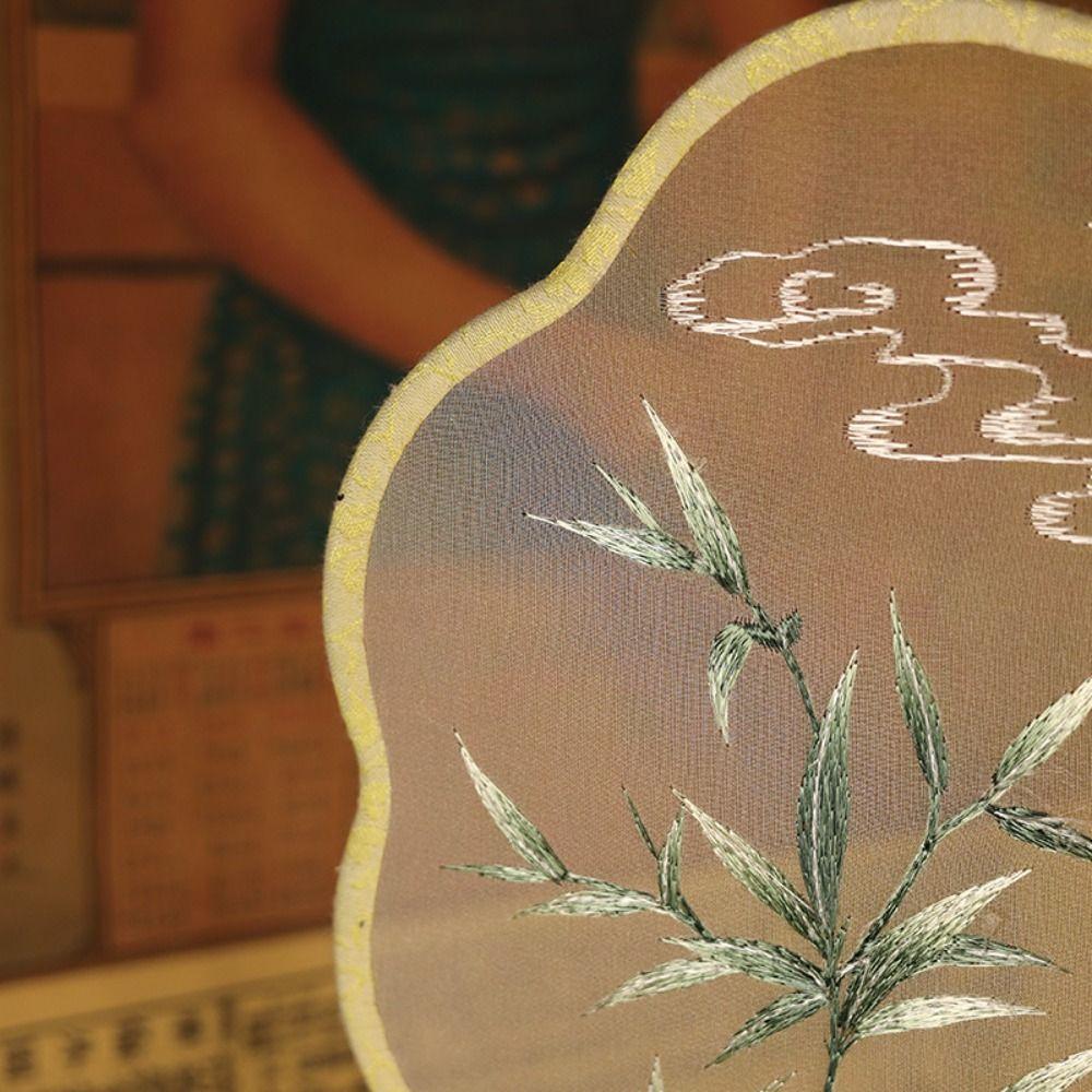 With Pendant Embroidery Fan Tassels Silk Fan Vintage Chinese Style Fan  Chinese Wedding