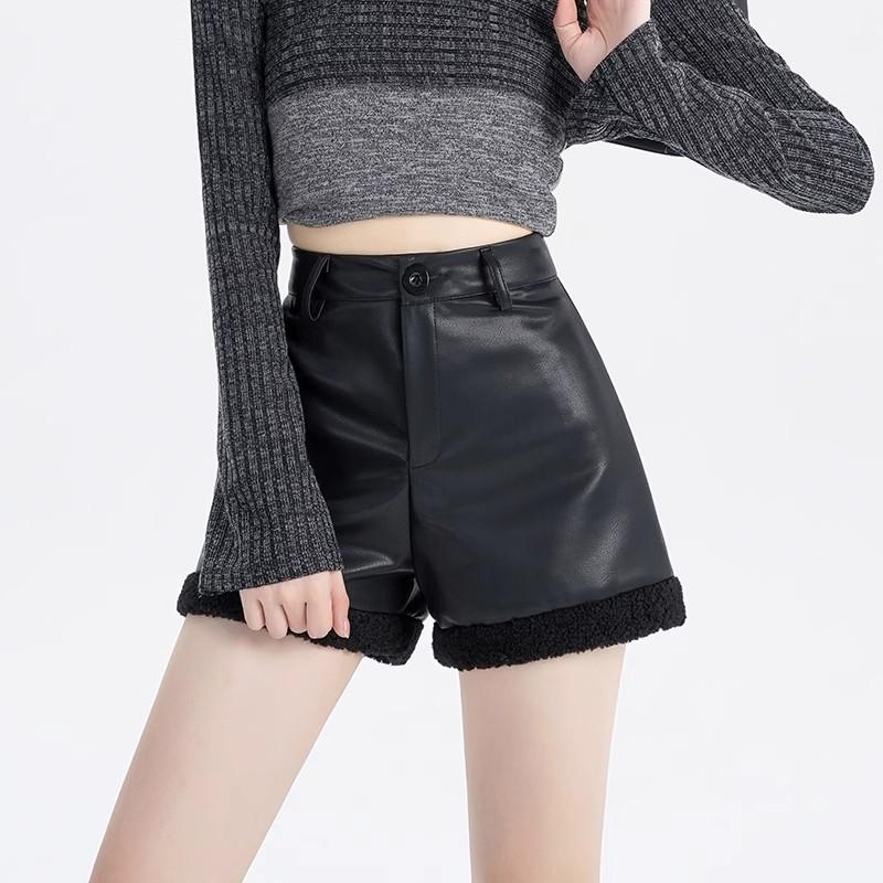 

2024 Women s High-Waist Lambswool & Leather Spliced Shorts - Autumn/Winter Trend 3XL [148-158 lbs]