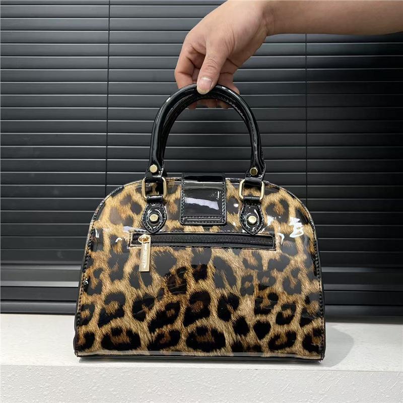 Women'S Retro Leopard Print Shoulder Bag Temperament Personality High Sense Oblique Span Handbag