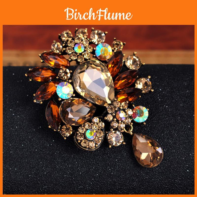 Vintage Flower Brooch Alloy Crystal Acrylic Jewelry For Women And Men