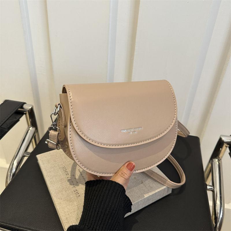 

Bag women s 2025 solid color new simple and fashionable high-end texture saddle bag foreign versatile shoulder messenger bag хаки