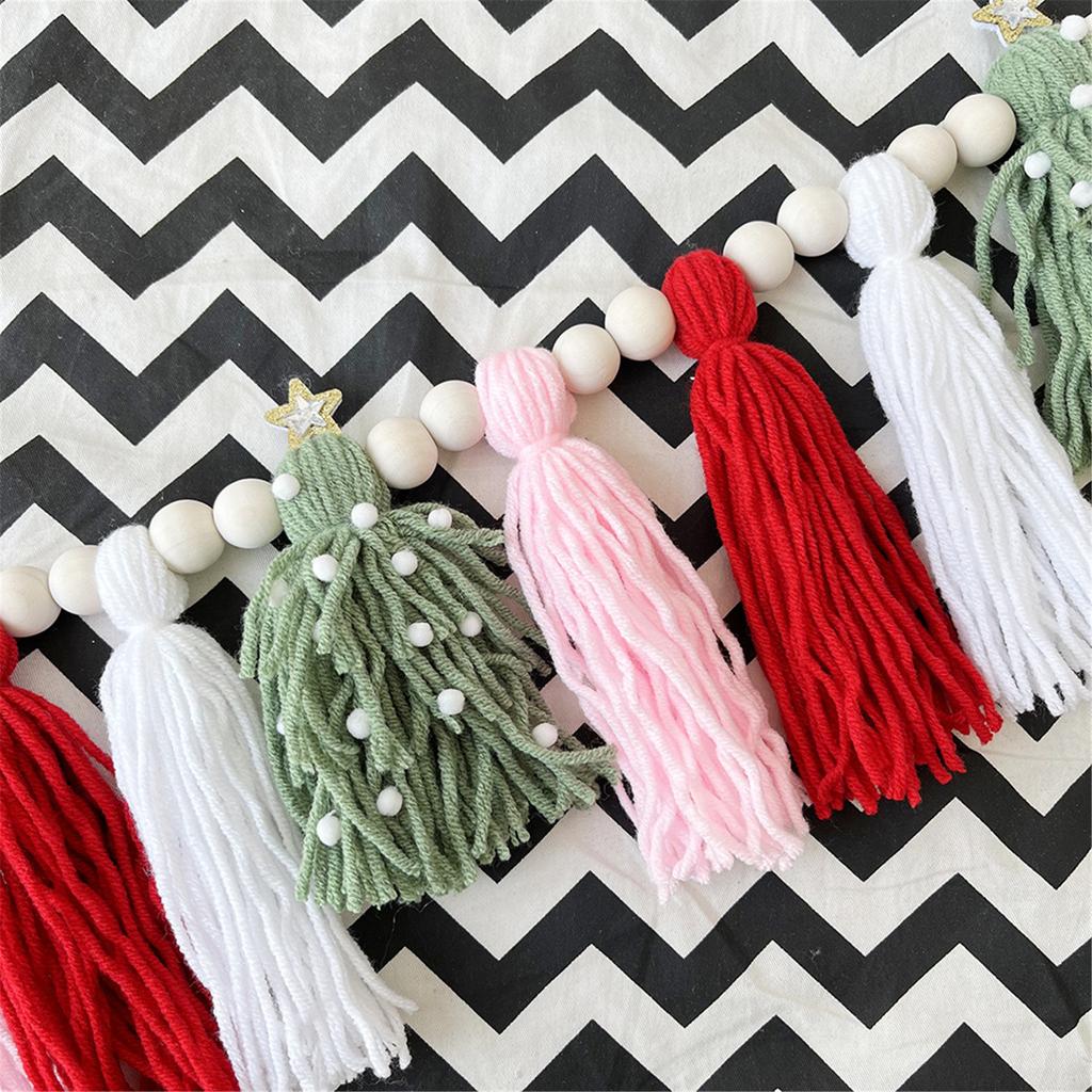 Christmas Hanging Cotton Woolen Tassels Garlands with Wood Beads for Mantel Decorations and Celebration Bunging Banners
