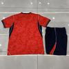 Set Completo Calcio Inghilterra 2627 Rosso Trasferta Asciugatura Rapida - Uomo & Bambino Manica Corta con Stampa Numero