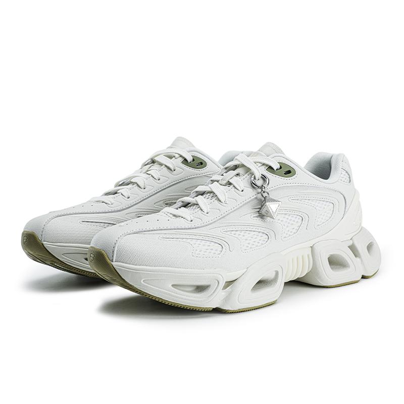 Fila Vetta Sc Fashionable Retro Classic Trendy Sports Casual Comfortable Thick Sole Men Sneakers White Gray F12M632155FWO