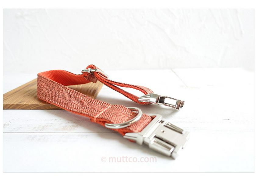 MUTTCO Adjustable Anti-Lost Dog Collar with Bow Tie UDC-069