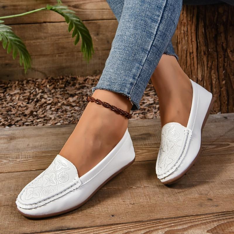 Fashion Women's Shoes Slip On Women's Flats Hot Sale Embroidery Casual Flat Shoes New Plus Size Solid Flat Low Heels