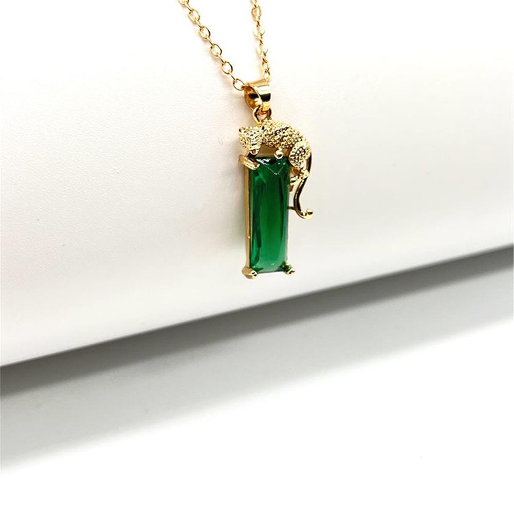 Exclusive Leopard Pendant Emerald Necklace - Niche Design, High-End Summer Jewelry for Women