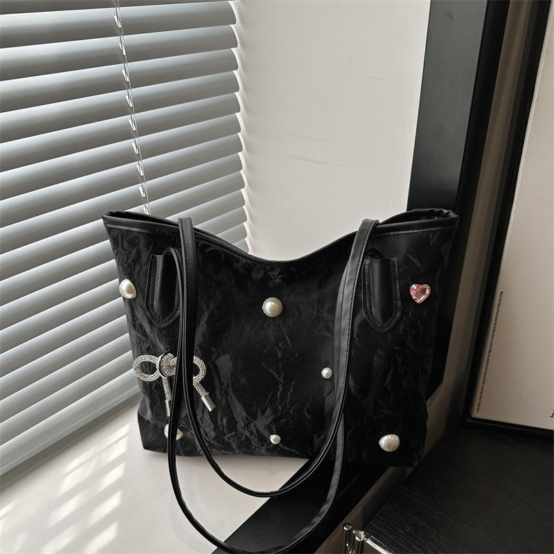New Commuter Bag Popular Shoulder Armpit Bag Premium Pearl Bow Large Capacity Tote Bag Women's Bag