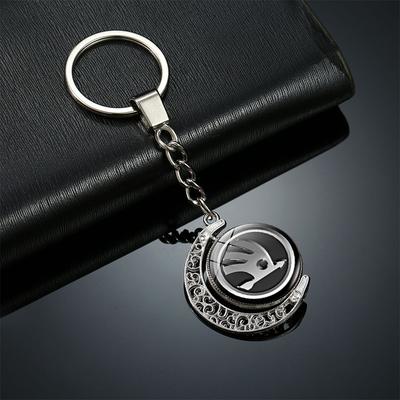 ONMS3 3D Metal Car Keychain Badge Emblem For Skoda Octavia Fabia Rapid Yeti Superb Octavia A5 A7 Key Chain Rings Interior Accessories