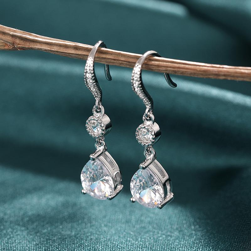 Huitan Graceful Crystal Cubic Zirconia Hanging Earrings for Women Temperament Elegant Engagement Wedding Bridal Earrings Zircon