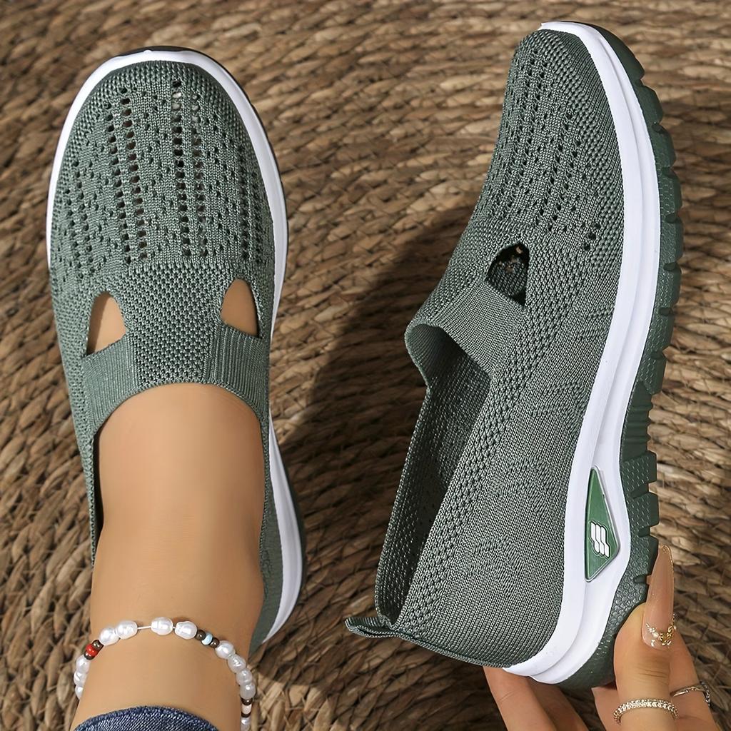 Breathable Mesh Slip-On Flat Sports Shoes for Women, Lightweight and Comfortable Casual Footwear Suitable for Parks, Summer Vacations, Women Shoes
