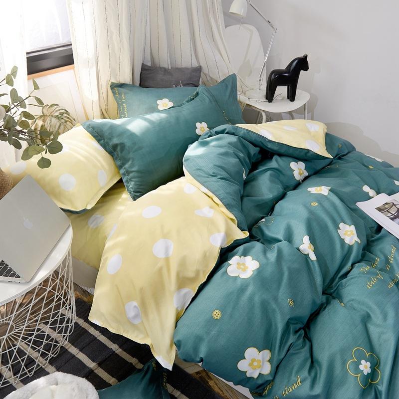 Silný kartáčovaný čtyřsezónní tištěný malý čerstvý čtyřdílný set a třídílný set ložního povlečení povlak na přikrývku
