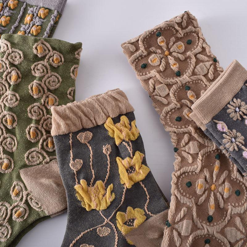 5/10 pairs (randomly shipped) women's floral texture socks, retro palace style versatile mid tube socks