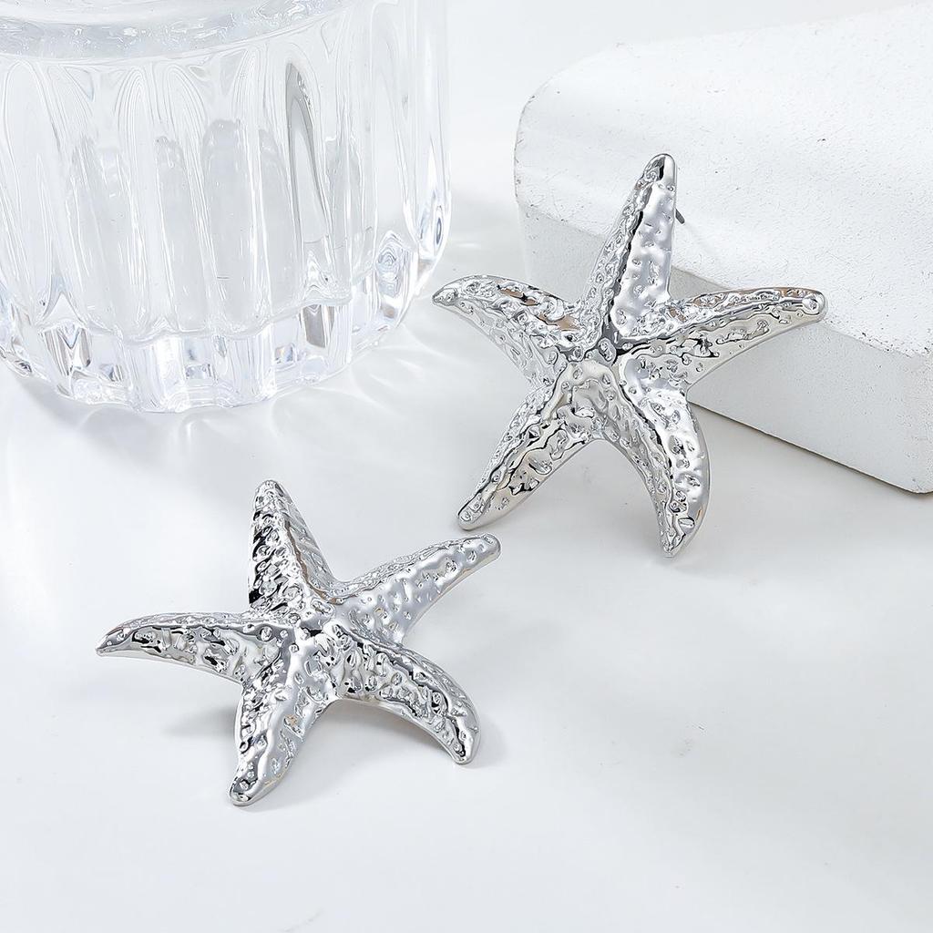 Ocean Style Starfish Earrings: Women's Exaggerated Metal Alloy Beach Accessories