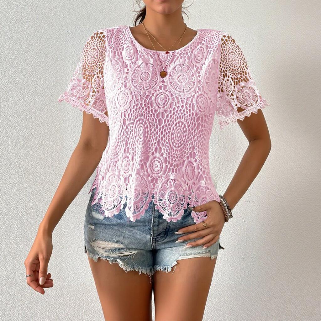 Casual dames T-shirt met ronde hals, kanten details en korte mouwen.