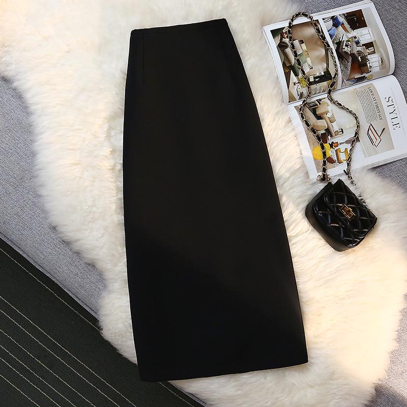 

Женская черная юбка А-силуэта на весну 2025 года: Приталенный, с высокой талией, средней длины, драпированный дизайн Medium чёрный
