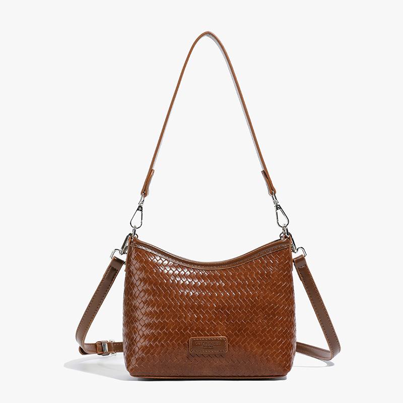 

This year, the popular underarm small bag women s summer versatile 2025 new retro shoulder messenger bag popular bucket bag коричневый