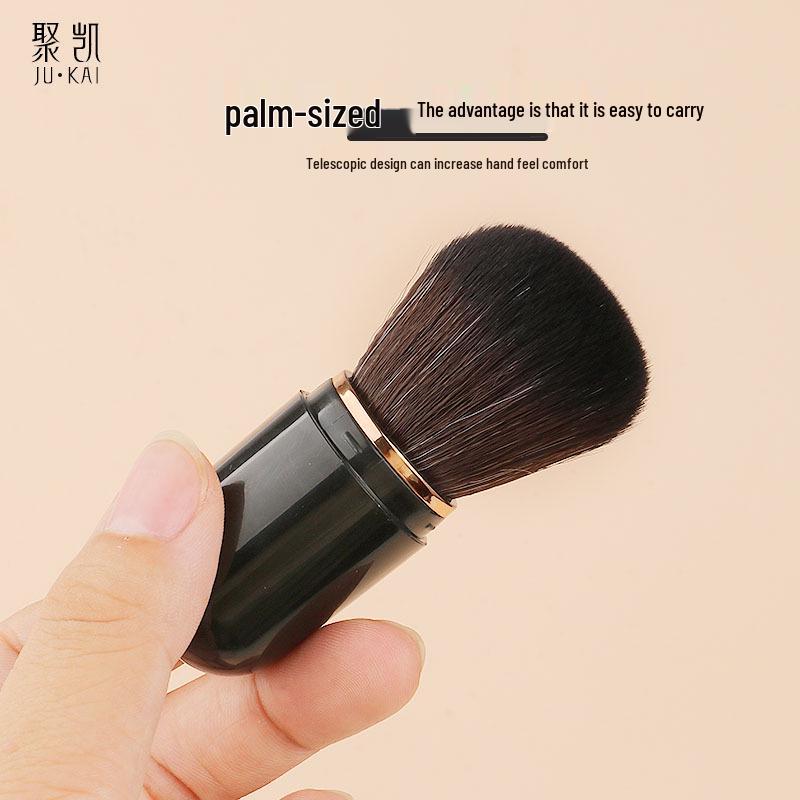 Přenosná zatahovací sada štětců na make-up v kapsli s víčkem - Obsahuje štětce na tvářenku, setting a pudr