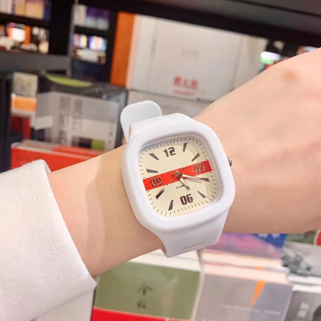 Fashion Women Watches Silicone Strap Sport Women Quartz Watch Waterproof Big Square Ladies Wristwatch Gifts Reloj Hombre