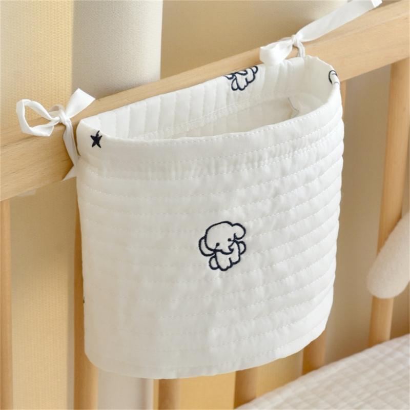 Baby Cot Hanging Storage Bag Bedside Hanging Storage Pocket Cotton Bag for Organizing Diapers & Toy Beside this crib