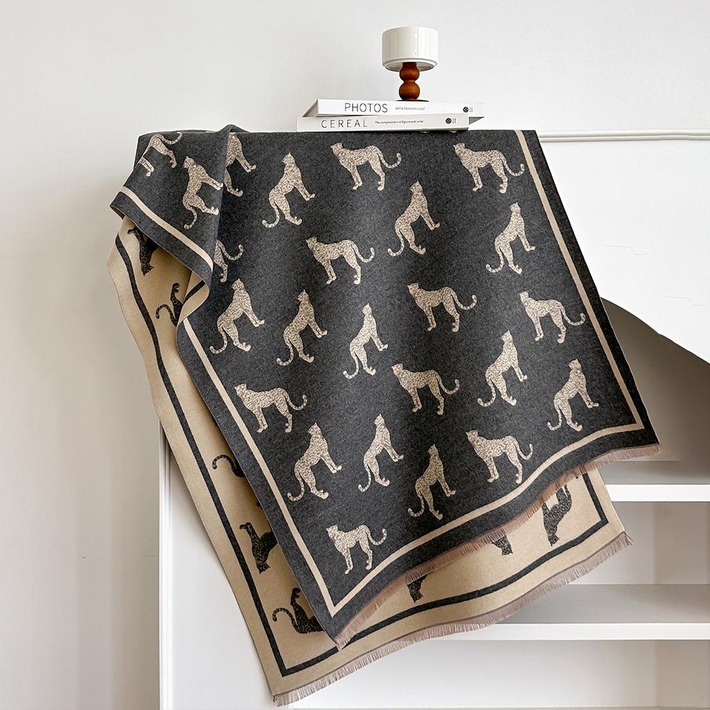 Retro leopard imitation cashmere fringed long towel for women's double-sided thickened warm elegant scarf air conditioner shawl