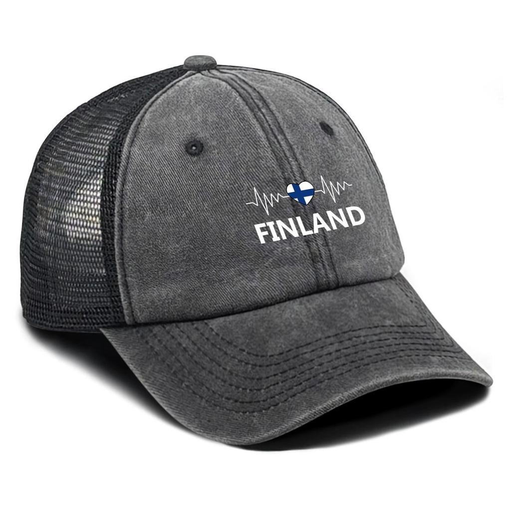 Heart Waves Finland Flag Print Adjustable Mesh Cap, Patriotic Flat Cap Unisex Vintage Lightweight Fit Adjustable Baseball Cap