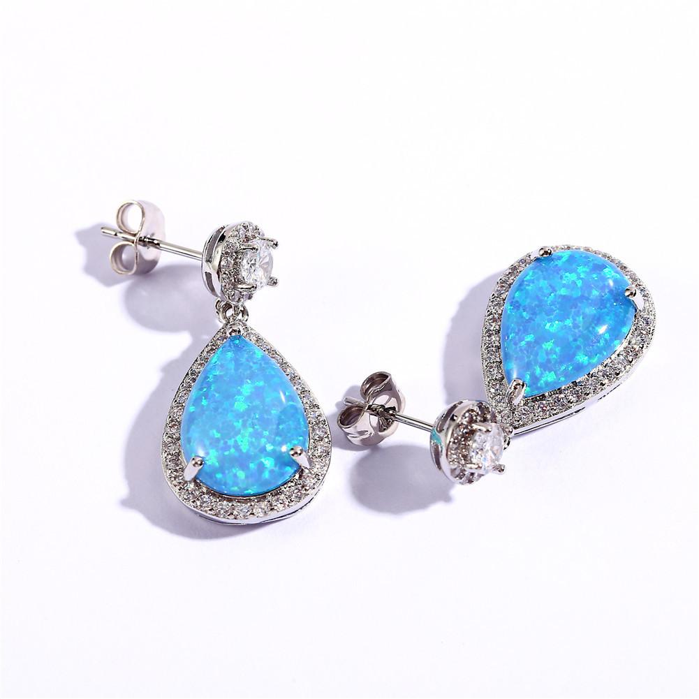 Water Droplet Earrings Have A Versatile Temperament and Are High End Retro Accessories In The Shape of Water Droplets