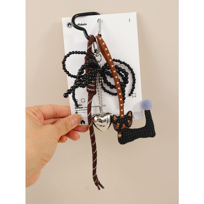 Exquisite and high-value versatile cartoon three-dimensional bunny love pendant cute bag pendant keychain