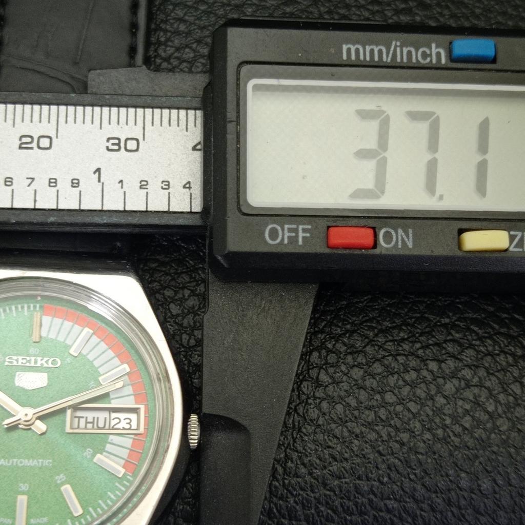 AUTOMATIC 6309A VINTAGE SEIKO 5 JAPAN MENS GREEN COLOR DIAL WATCH a701901-5 R207-a701901