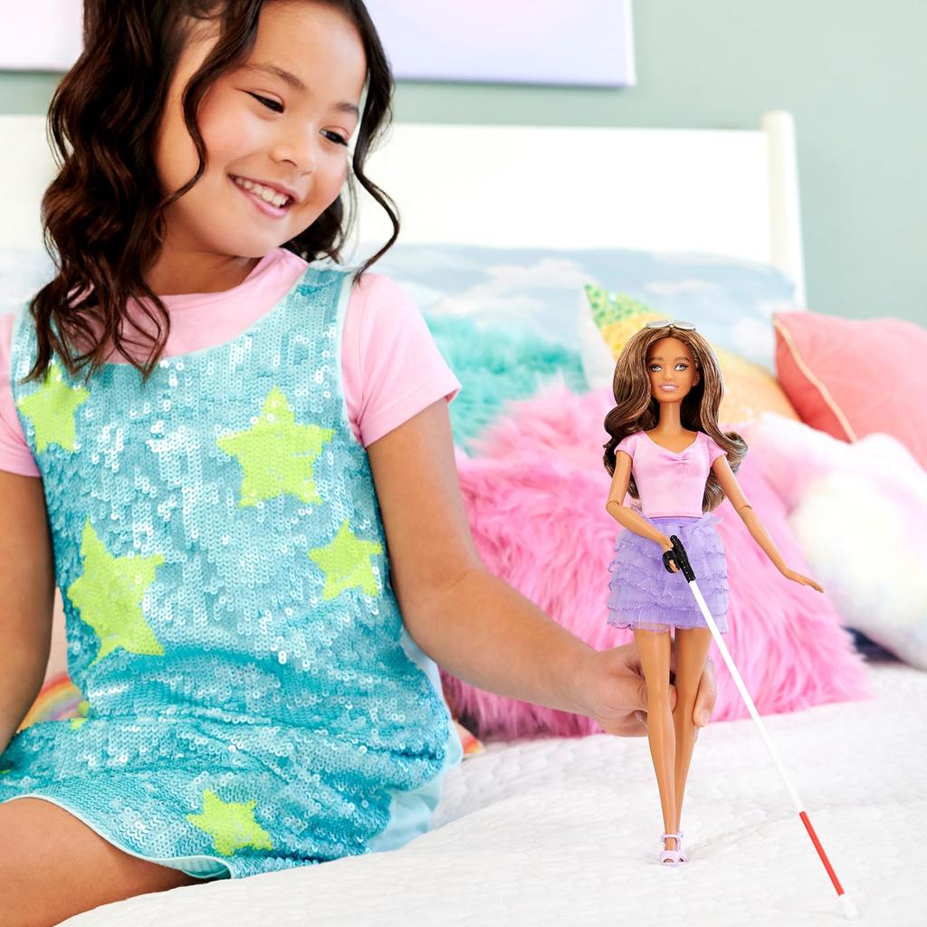 Barbie Barbie Fashionista Lavender Pink Dress Up Barbie Doll 3 Years Old and Up Lavender HRH17 Doll/House