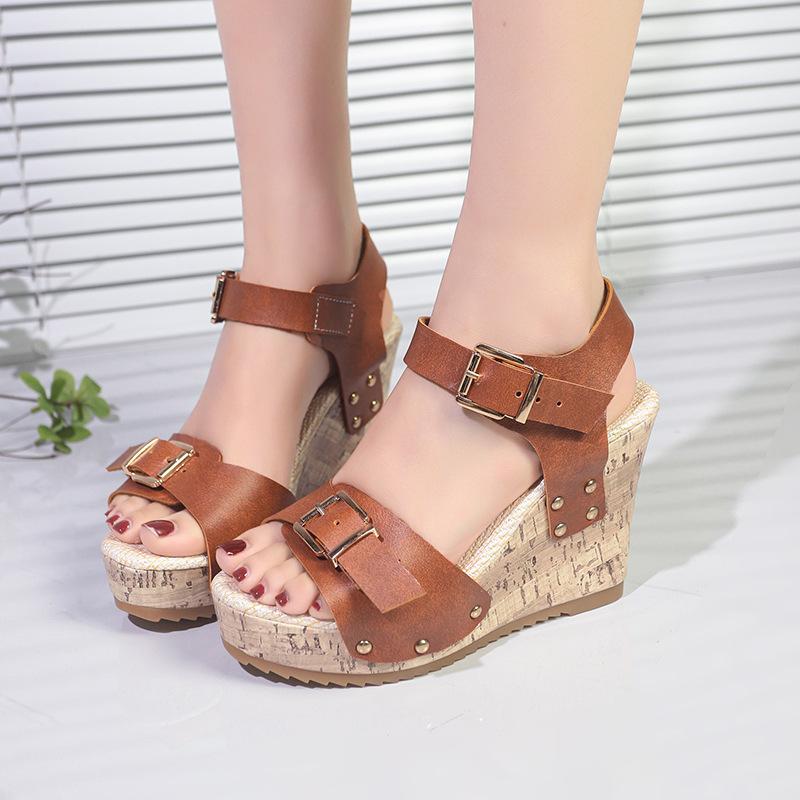 

2025 summer new large size rivet sandals women s belt buckle platform sandals wedge heel sandals 42 коричневый
