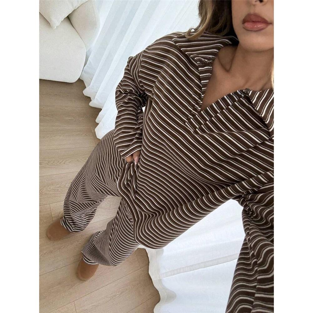Autumn And Winter Lapel Pullover Long-sleeved Contrast Striped Wide-leg Pants Home Wear Suit For Women