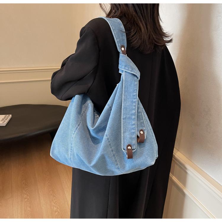 Korean version of casual washed denim bag women's 2025 new fashionable versatile large-capacity shoulder bag underarm bag