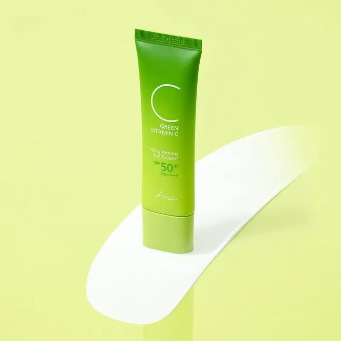 

[Vita Moisture Tea] Green Vitamin C Brightening Sunscreen 50ml (SPF50+ PA++++)