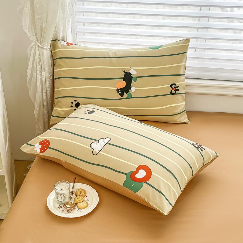 4Pcs Cartoon Black Dog Duvet Cover Set Khaki Striped Bedding With 1 Bed Sheet 2 Pillowcases Bedroom Love Print Comforter Cover